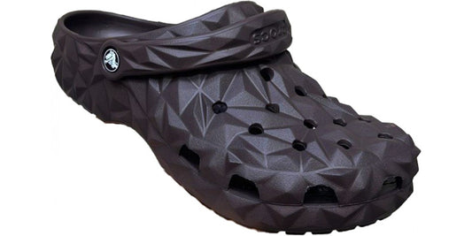 geometric clog marron